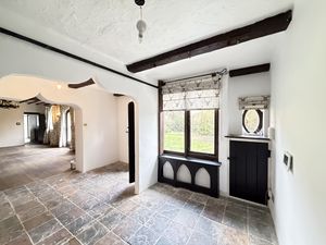 Photo 11- click for photo gallery